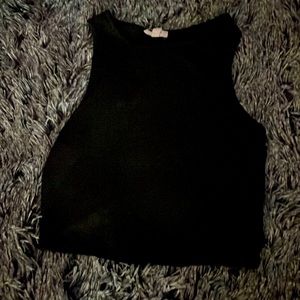 cropped black top